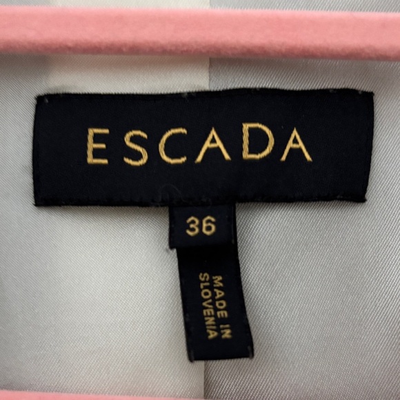 Escada Women's Beige Blazer - Picture 3 of 9